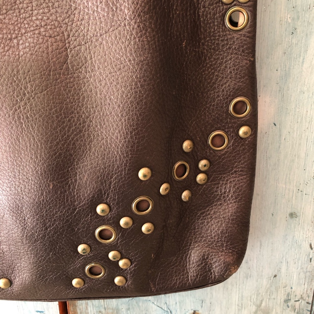 Leather HOBO bag with metal hardware & trim and peach fabric lining - EUC - Picture 3 of 16